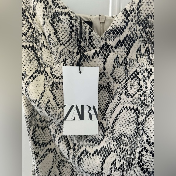 Zara-Animal Print Mini Dress-Size Small-NWT - Picture 3 of 8